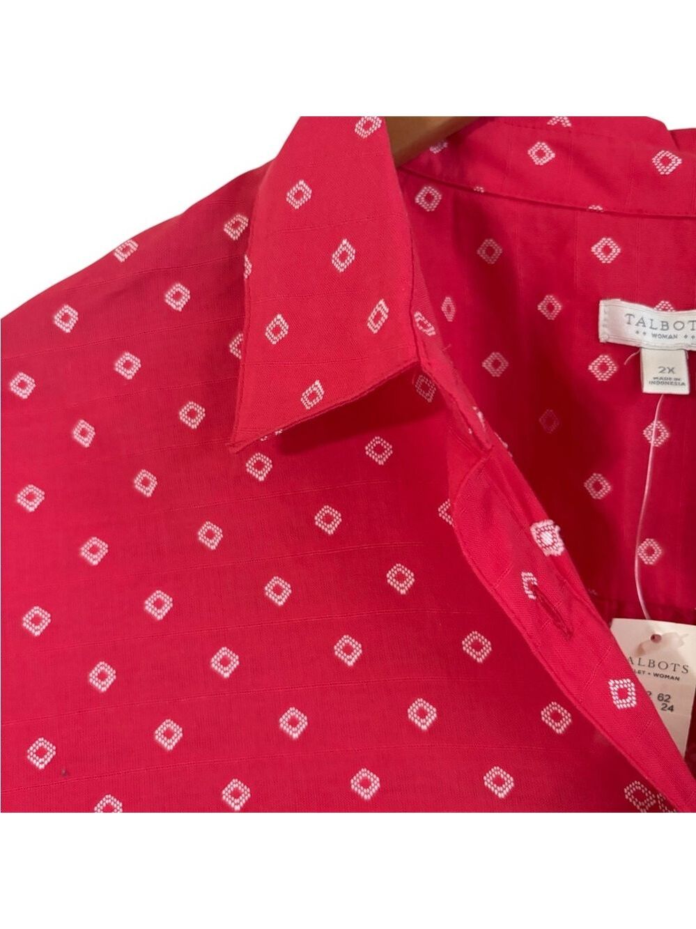 Talbots-NWT 2X coral 1/2 button front blouse. Roll tab sleeve. 100% cotton. New!